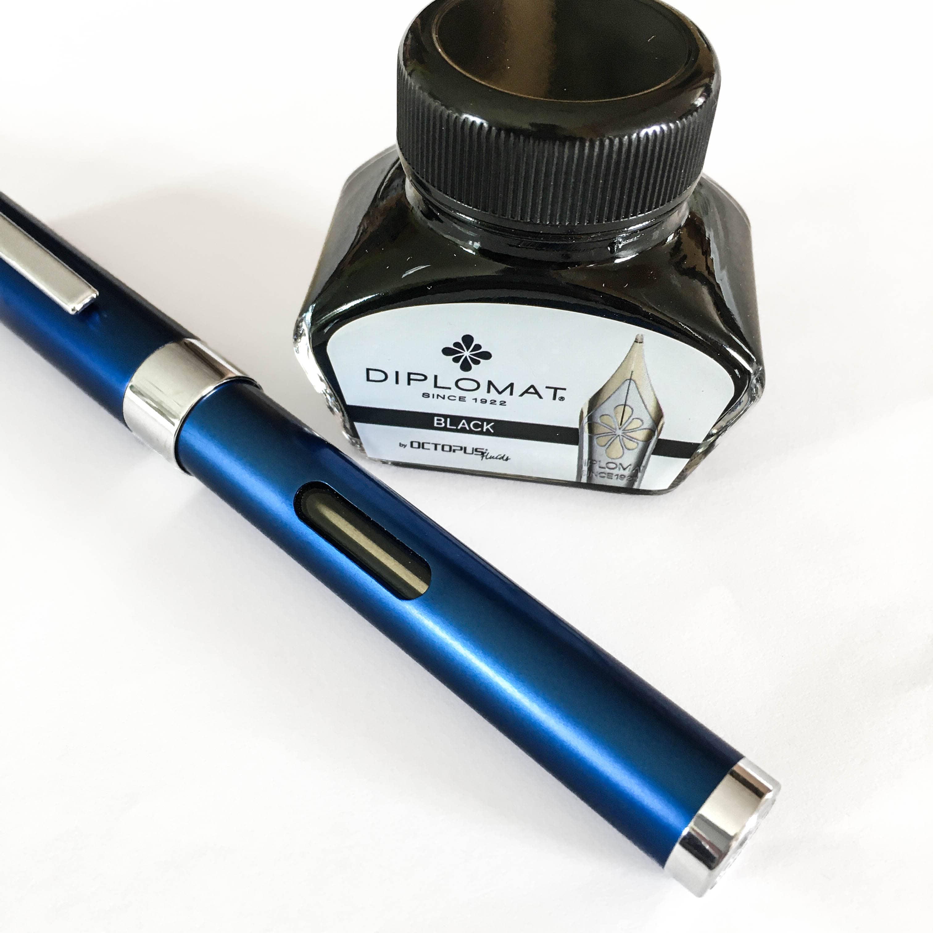 Stylo-plume Diplomat Nexus Bleu Chrome